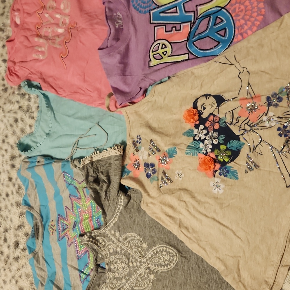 Colorful Kids Graphic Tees Set